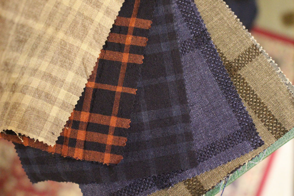 カジュアル　ストレッチ素材