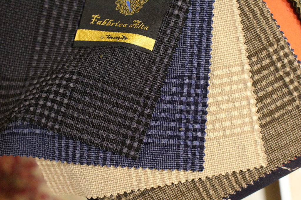 カジュアル　ストレッチ素材